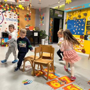 Nocenje oktobar - 111